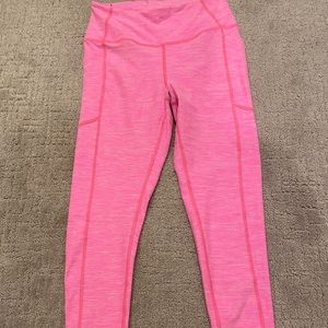 Pink Victoria secret yoga pants 3/4 length